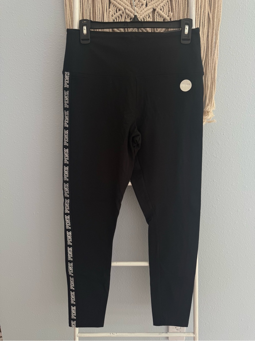 PINK Leggings